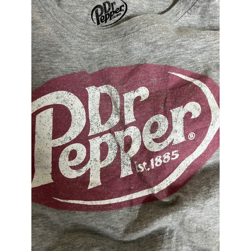 ☀️Dr Pepper Graphic T-Shirt Gray Short Sleeve Crewneck Tee Medium vintage-style - Picture 5 of 10